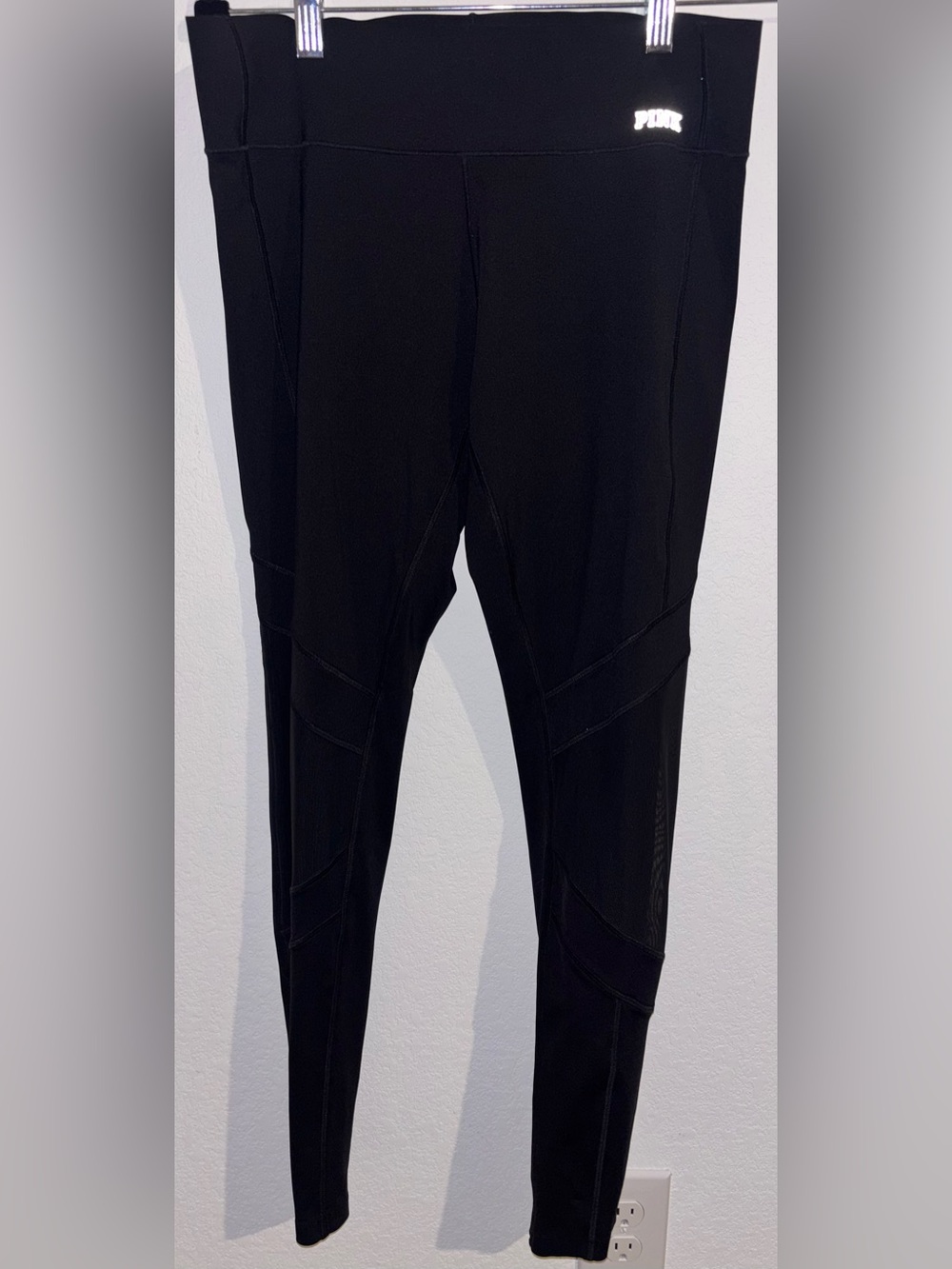 PINK Victoria’s Secret Ultimate Black High-Rise Leggings